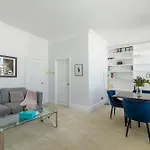 Brigth & Beautiful 1Br Flat In Earls Court