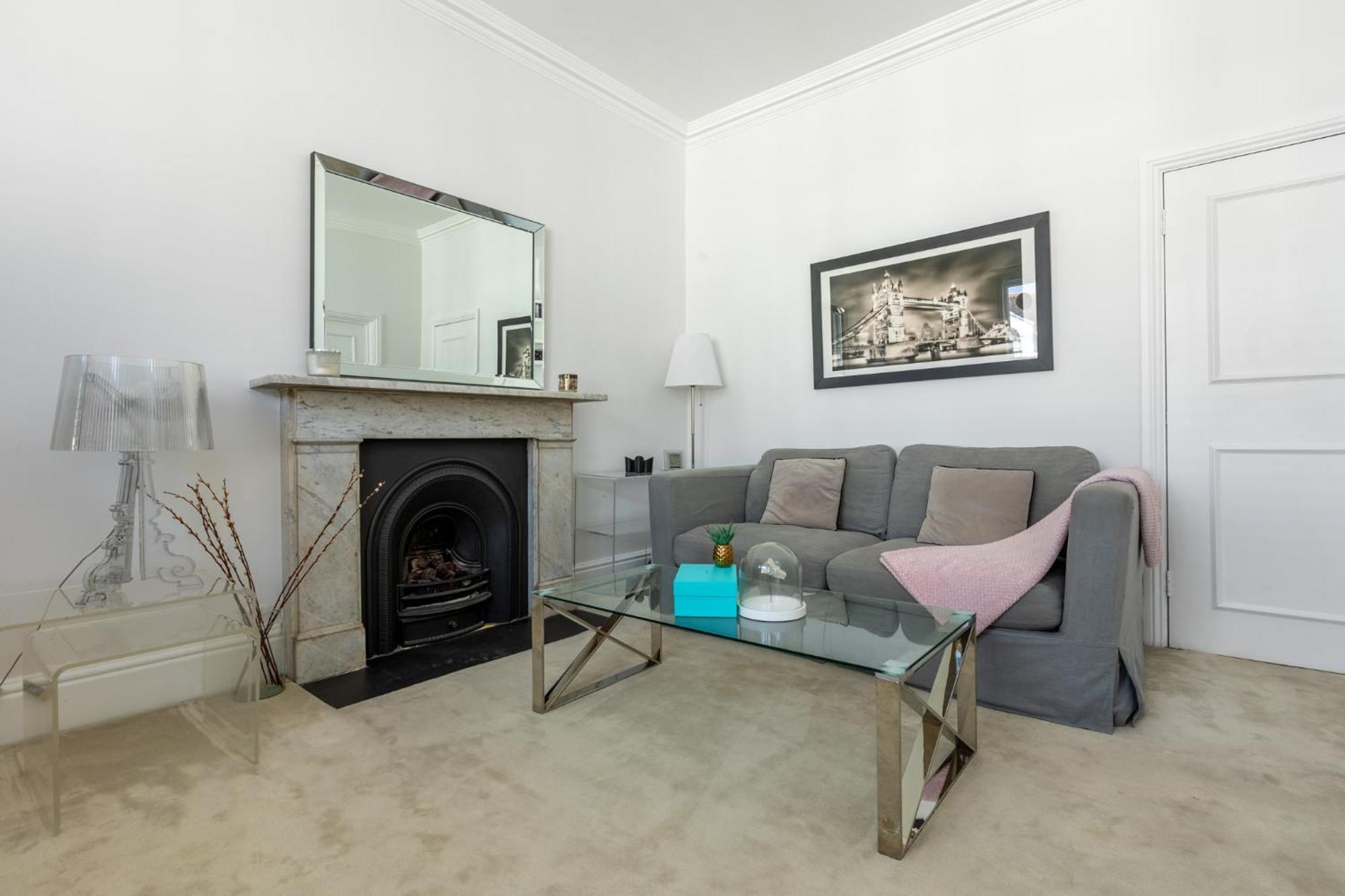 Brigth & Beautiful 1br Flat In Earls Court * London